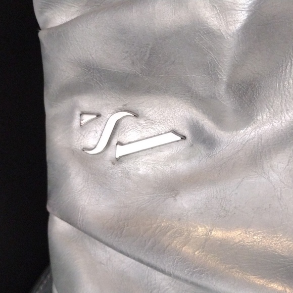 Simply Vera Shoulder Bag - Picture 8 of 8